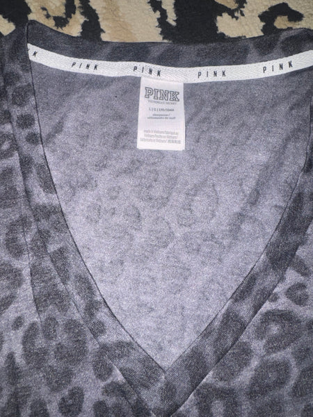 NWOT Charcoal leopard VS Tee-LARGE