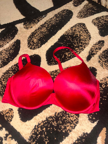 NWOT Red Victoria Secret Bra-36DD