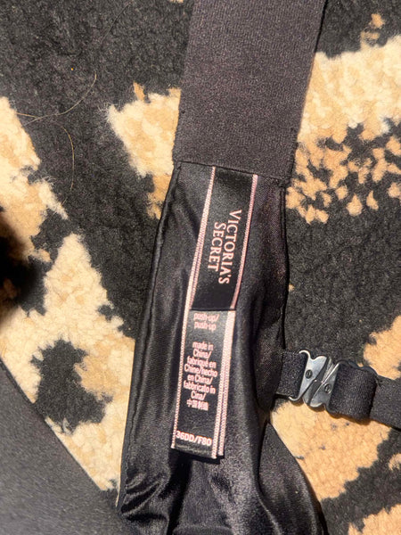 NWOT Black Push Up Victoria Secret  Bra-36DD