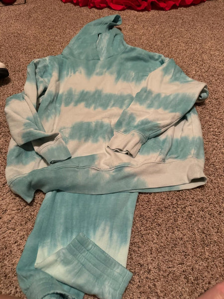 NWOT VS Blue Tie Dye Set- MEDIUM