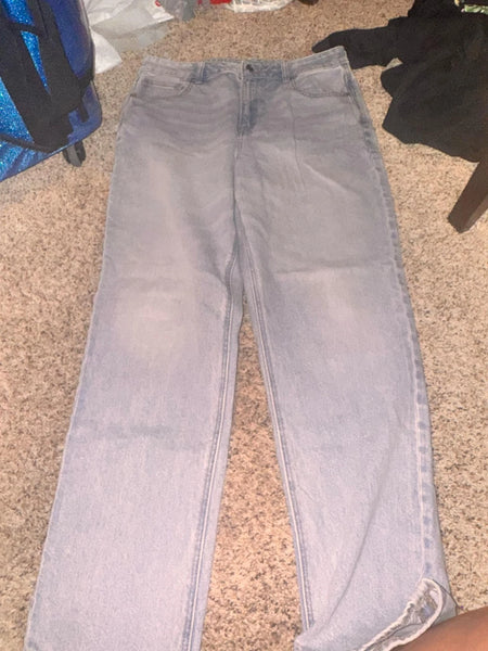 EUC Non Distressed American Eagle Jeans- Short Length 10