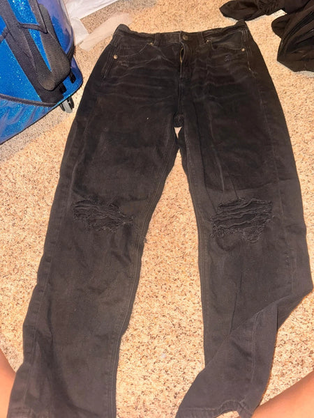 EUC Black Distressed American Eagle Jeans-8 Regular
