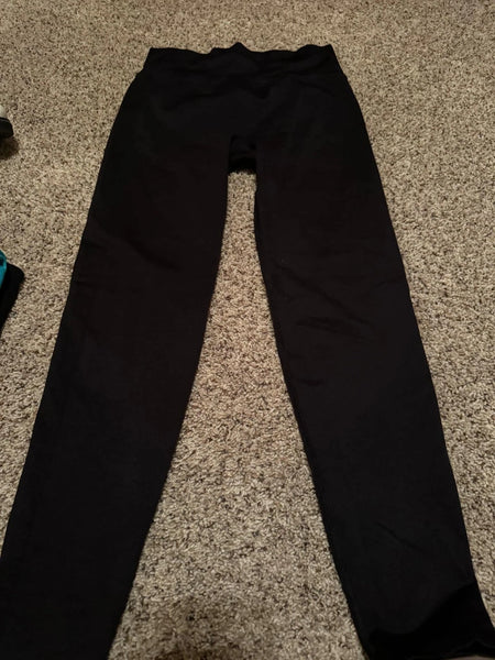 EUC VS Black Leggings-MEDIUM