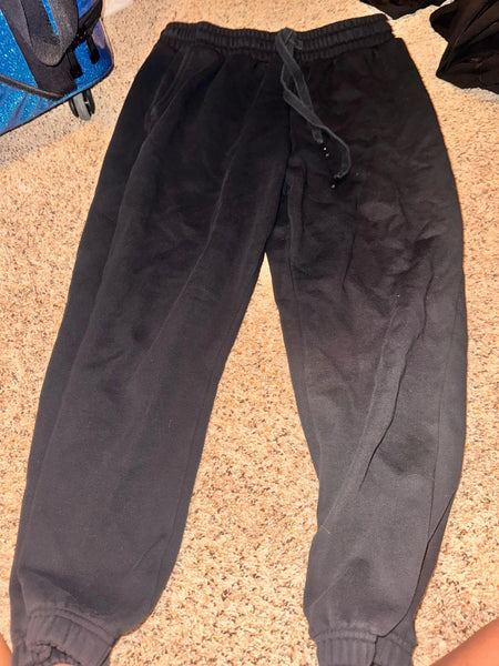 EUC Black Fabletics Sweatpants-MEDIUM