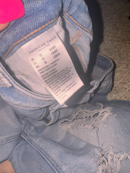 GUC Light Blue Denim Distressed American Eagle Jeans- Short Length- 10