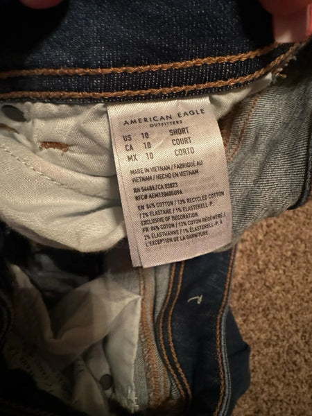 GUC American Eagle Jeans- 10 SHORT