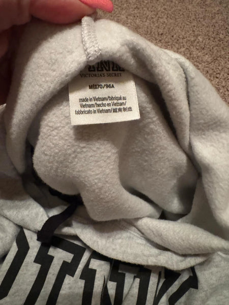 NWOT Grey VS Hoodie-MEDIUM