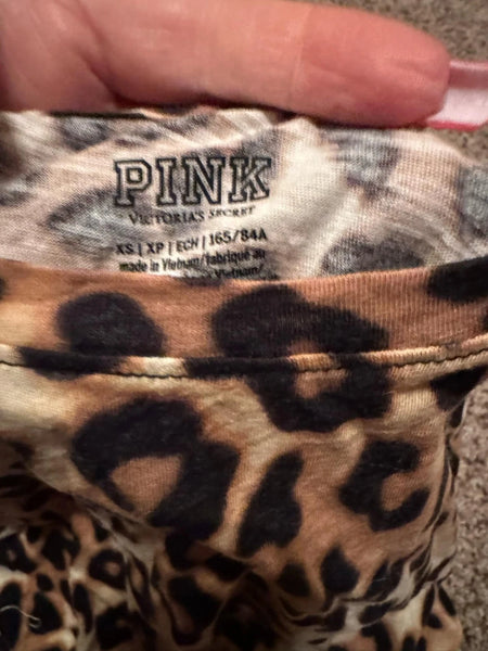 EUC Brown Round Neck Leopard VS tee-XS