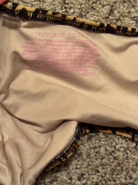 NWOT Leopard VS Swim Bottoms-MEDIUM
