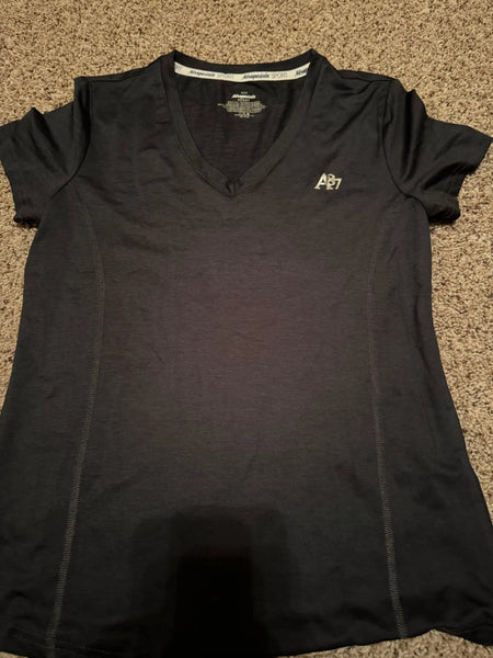 EUC Aeropostale Vneck Tee-MEDIUM