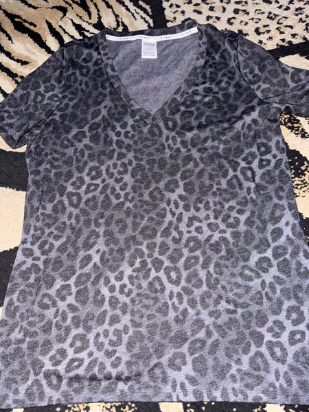 NWOT Charcoal leopard VS Tee-LARGE