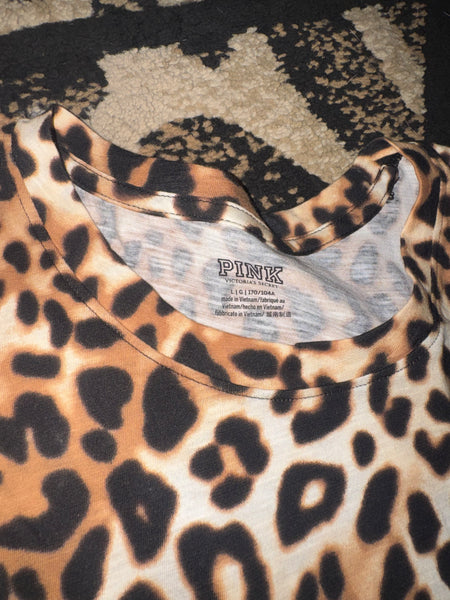 NWOT Brown Leopard VS Tee-LARGE
