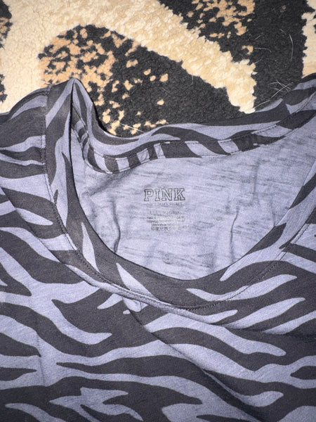 NWOT Grey Zebra VS Tee-LARGE