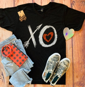 Black Chalk XO tee