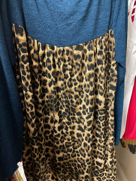 Teal Leopard Backdrop
