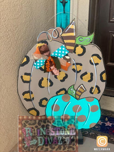 Double Pumpkin Door Hanger