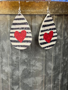 Single Layer Black/White Stripe Heart Earrings