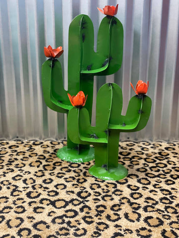 Green Saguaro 2pc Metal Cactus Set